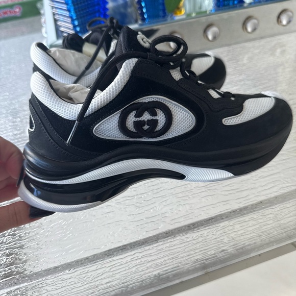 Gucci Black and White Women's Sneakers - Picture 1 of 2
